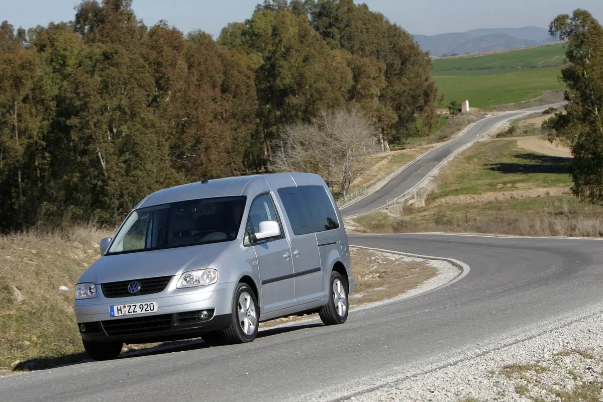 Volkswagen Caddy 1.6 TDI 102 CV DSG 5p. Highline BlueMotion Technology (32)