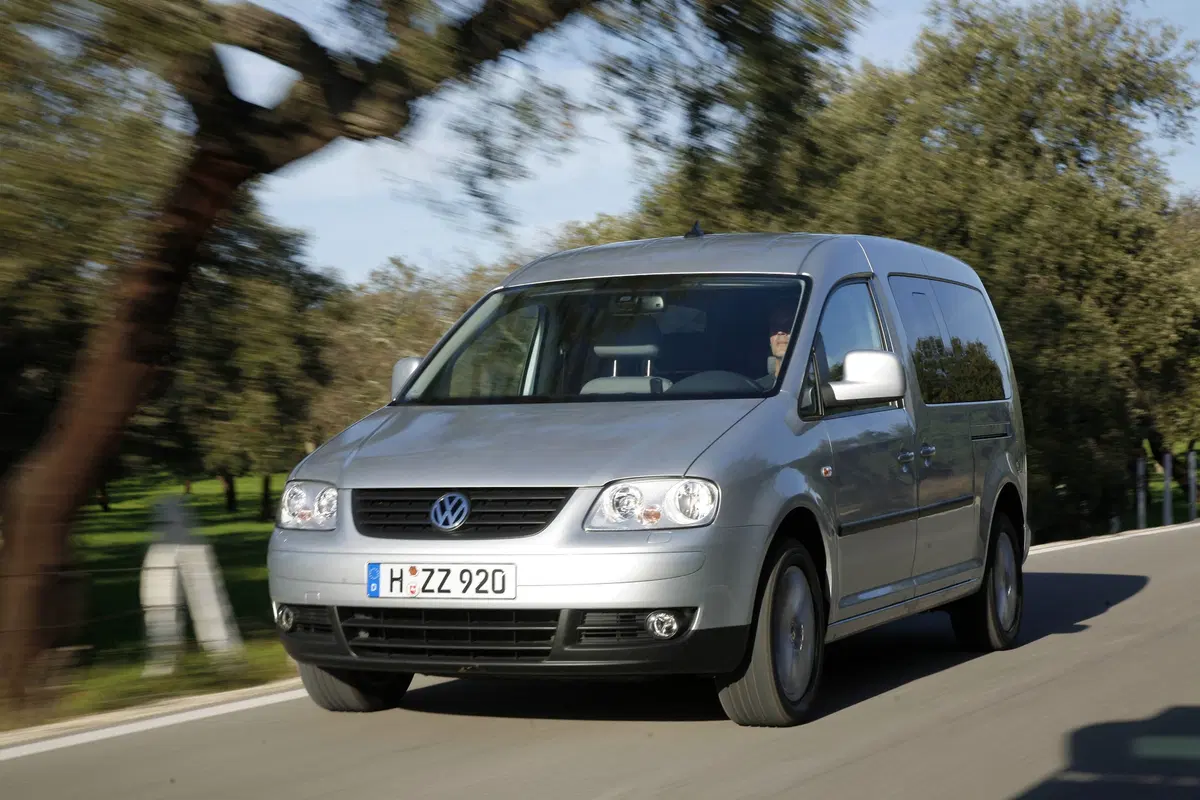 Volkswagen Caddy 1.6 TDI 102 CV DSG 5p. Highline BlueMotion Technology (33)