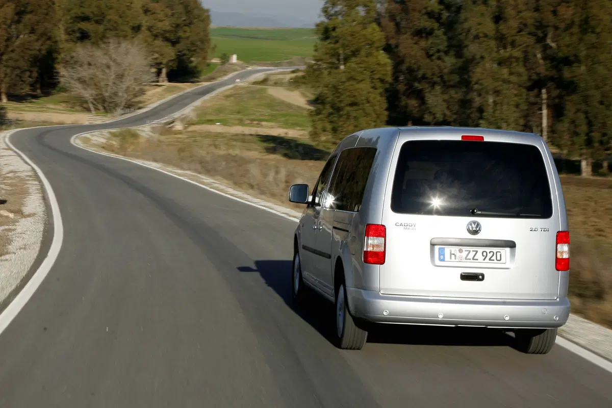 Volkswagen Caddy 1.6 TDI 102 CV DSG 5p. Highline BlueMotion Technology (34)