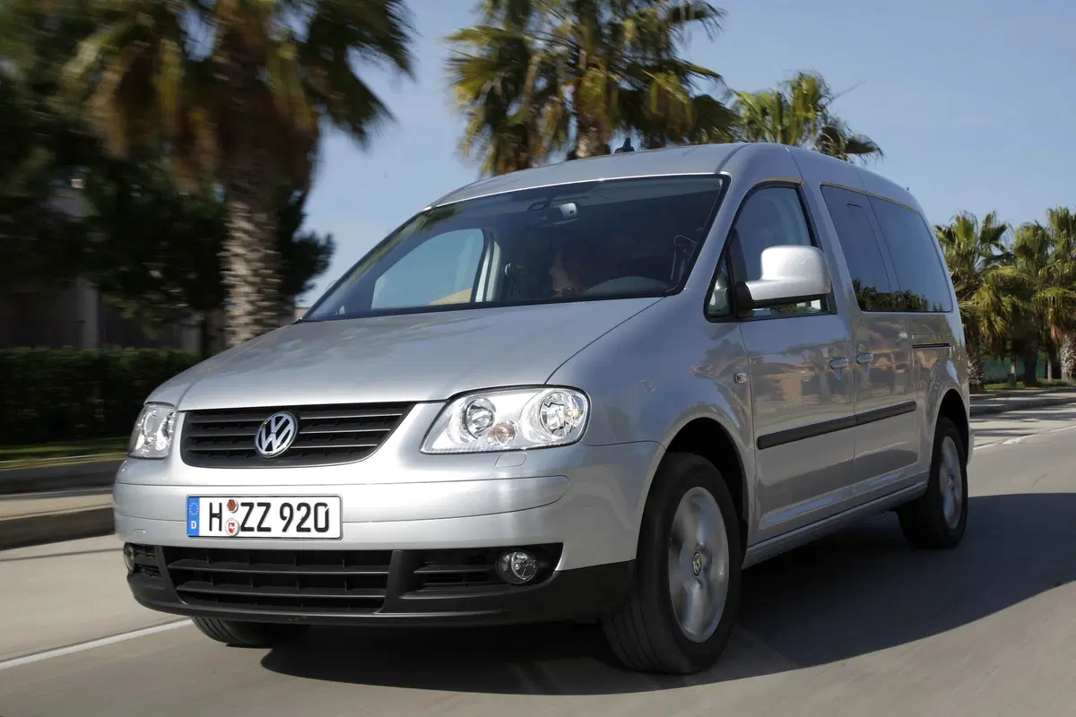 Volkswagen Caddy 1.6 TDI 102 CV DSG 5p. Highline BlueMotion Technology (40)
