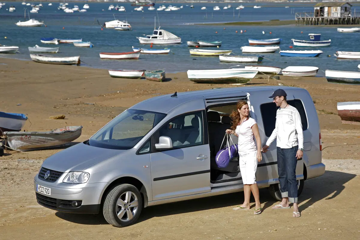 Volkswagen Caddy 1.6 TDI 102 CV DSG 5p. Highline BlueMotion Technology (41)