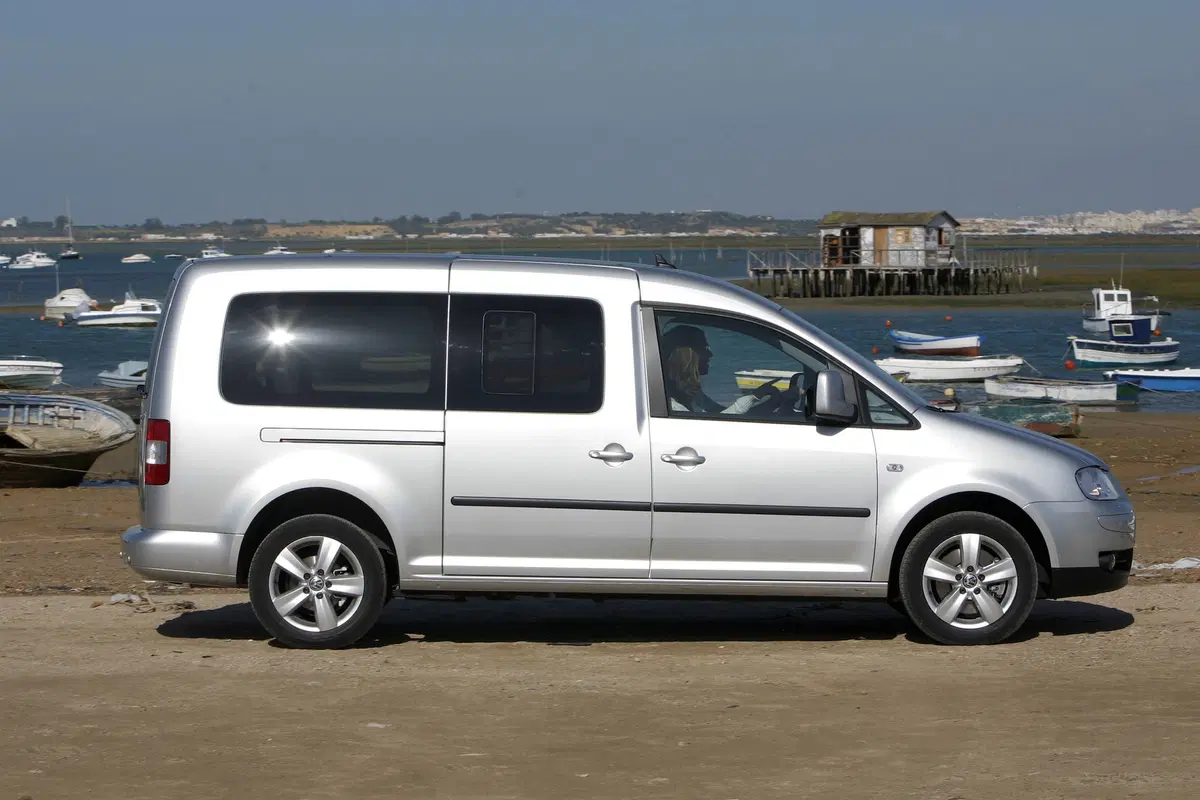 Volkswagen Caddy 1.6 TDI 102 CV DSG 5p. Highline BlueMotion Technology (42)