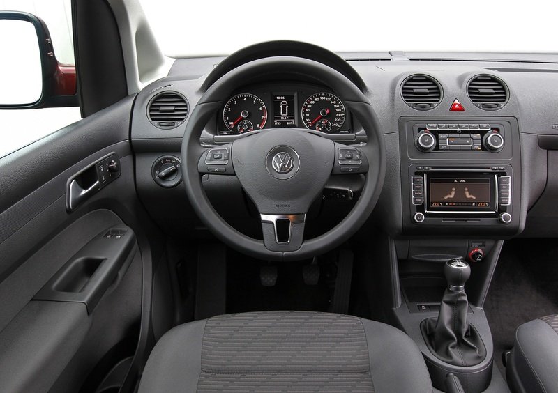 Volkswagen Caddy (2010-15) (46)