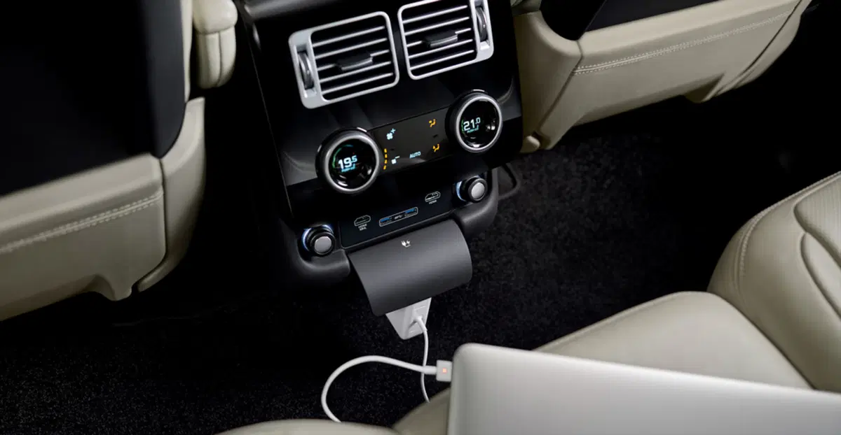 Range Rover: arriva la ibrida plug-in P400e  (15)
