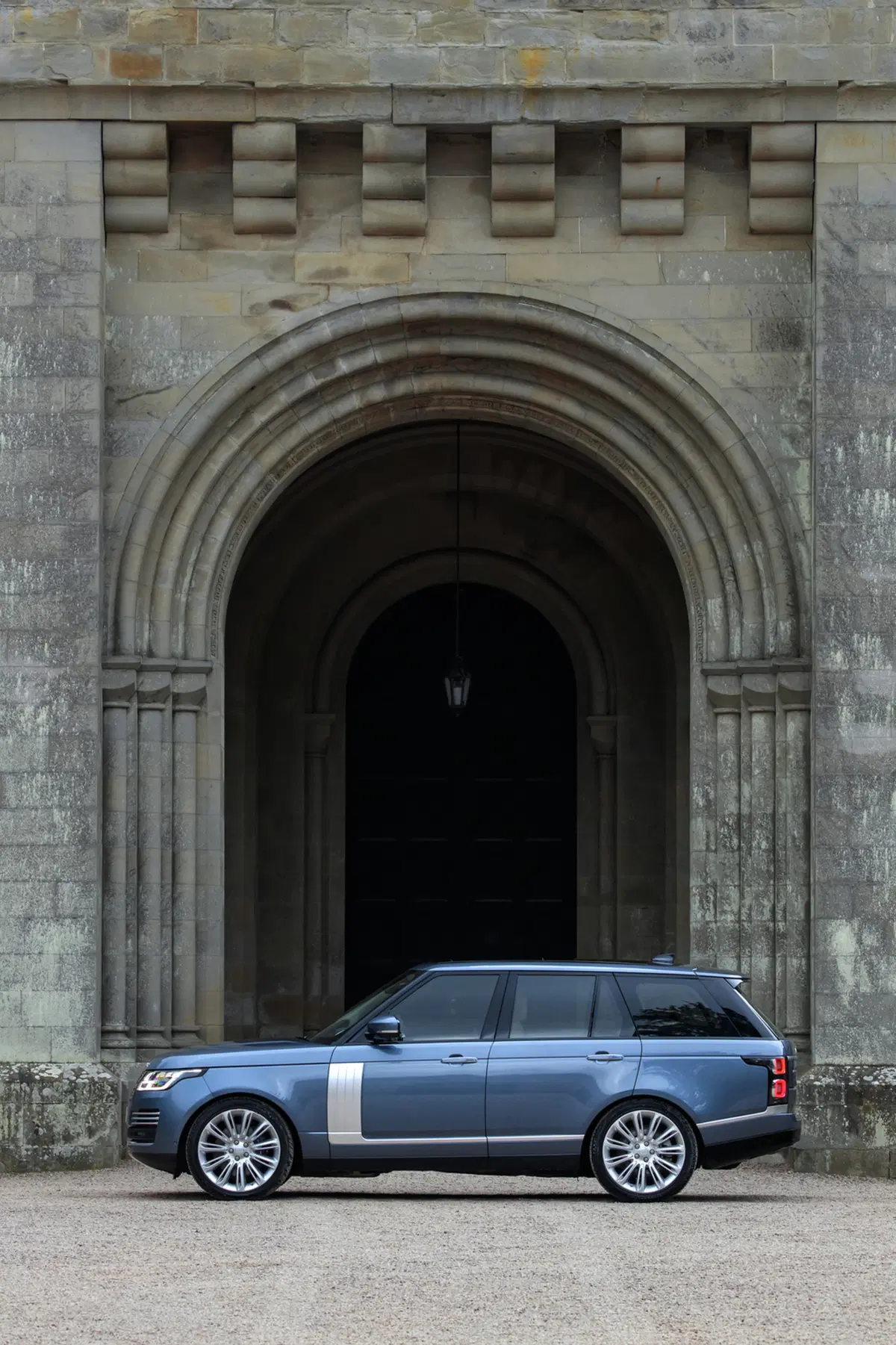 Range Rover: arriva la ibrida plug-in P400e  (22)