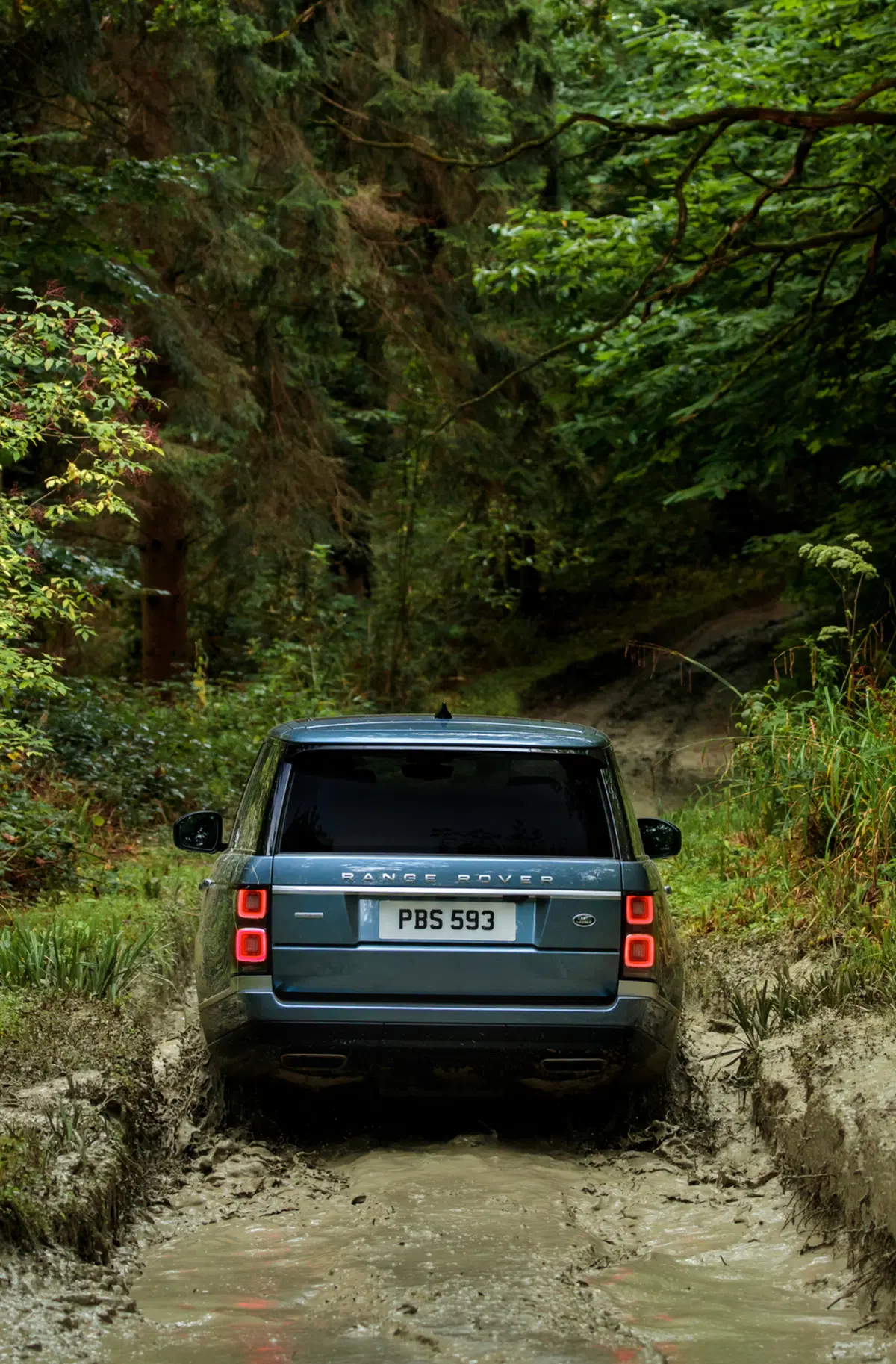 Range Rover: arriva la ibrida plug-in P400e  (28)