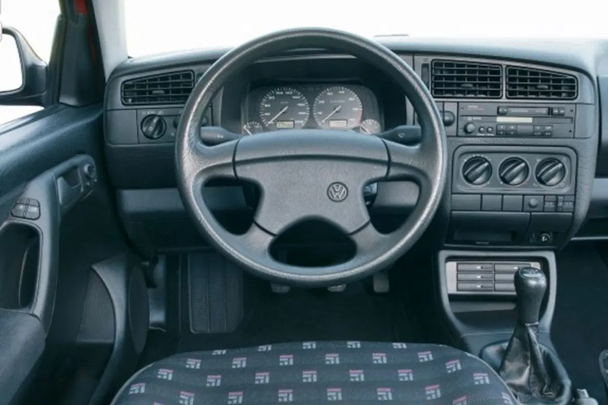 Volkswagen Golf 1.4 cat 3 porte GL (6)