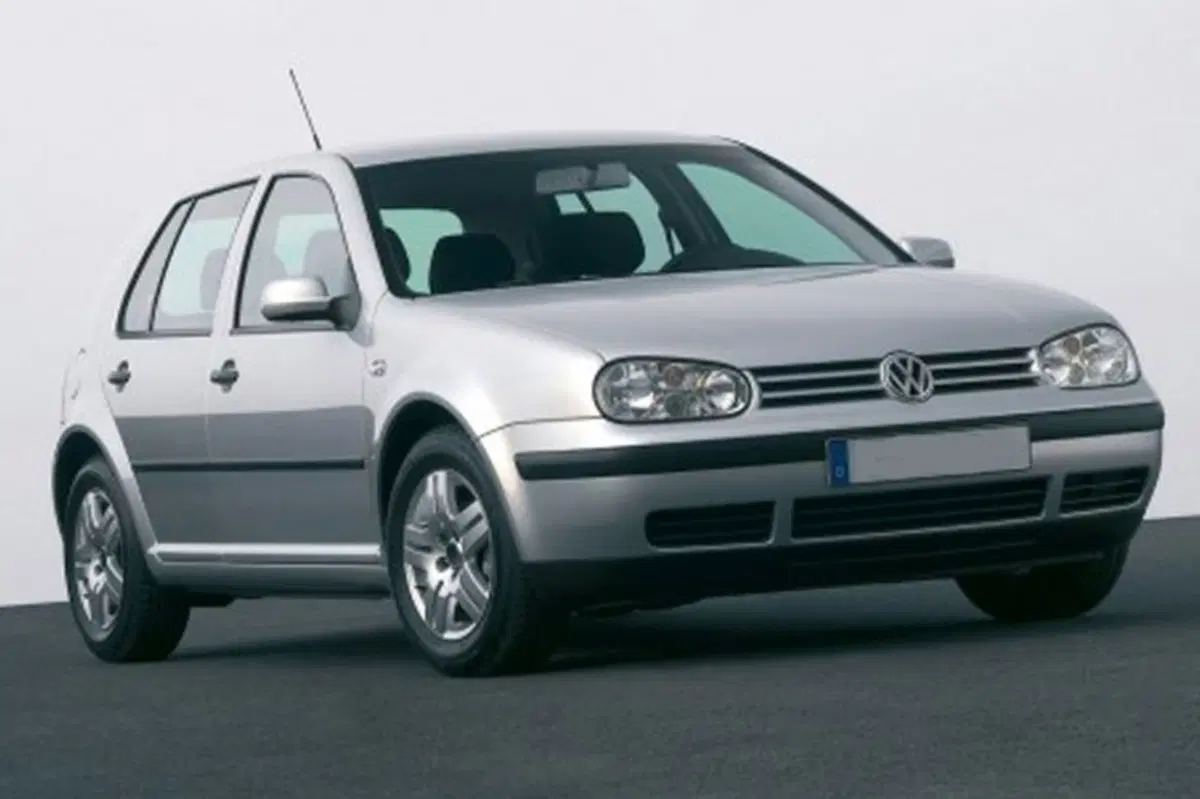 Volkswagen Golf (1997-04) (2)