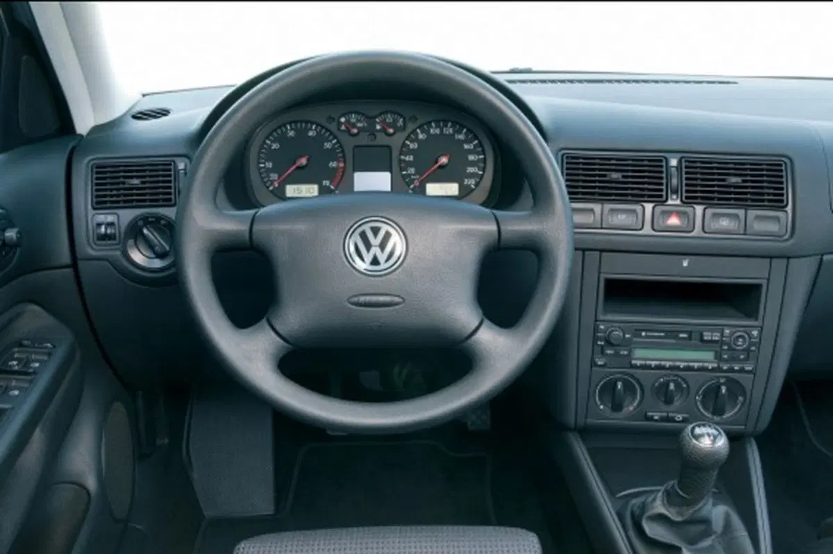 Volkswagen Golf (1997-04) (4)