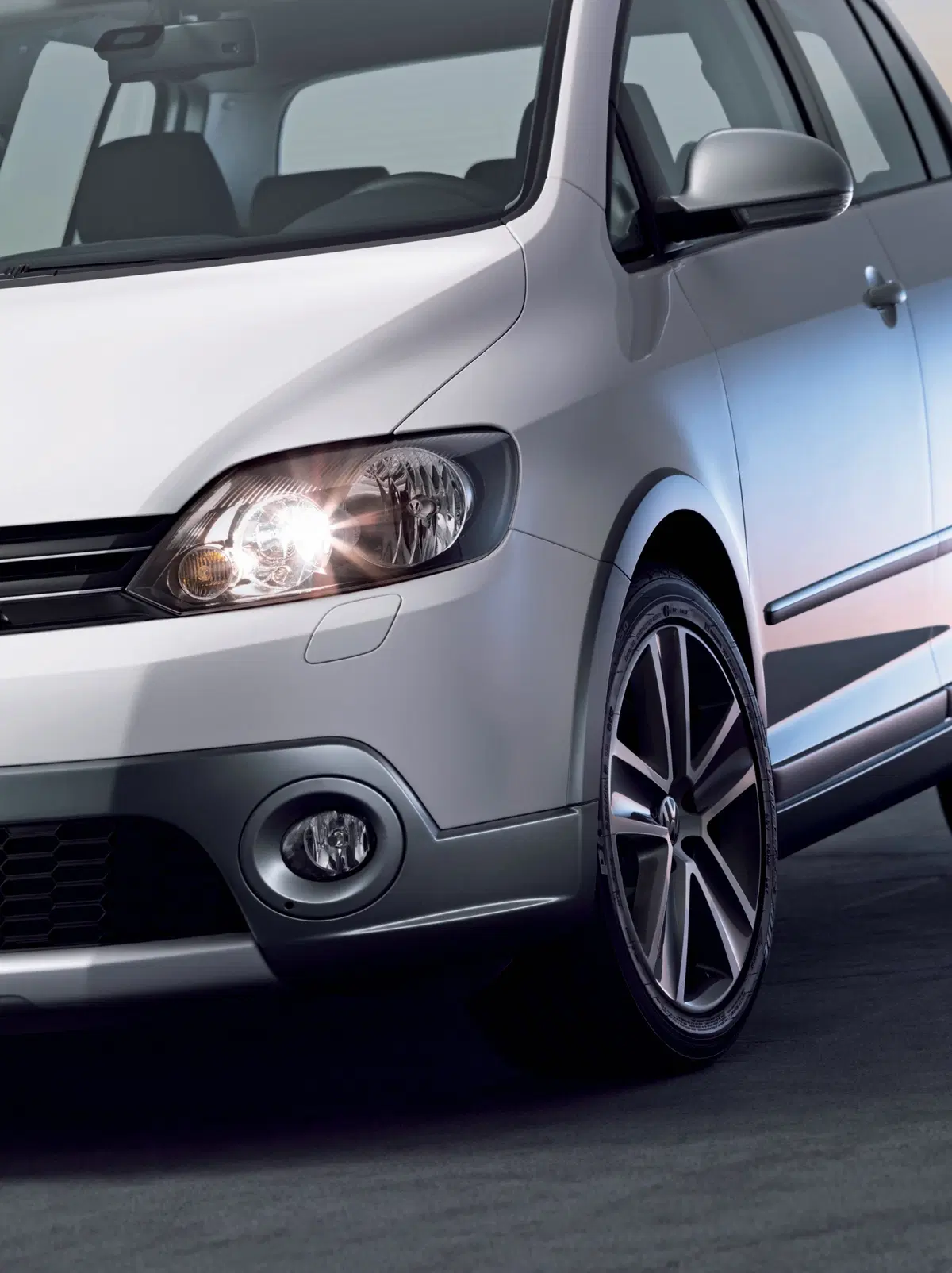 Volkswagen Golf 2.0 TSI 3p. GTI (12)