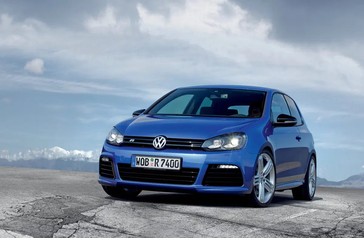 Volkswagen Golf 2.0 TSI 3p. GTI (4)