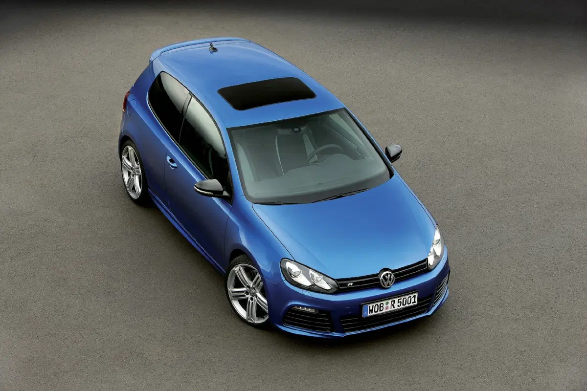 Volkswagen Golf 2.0 TSI 3p. GTI (17)