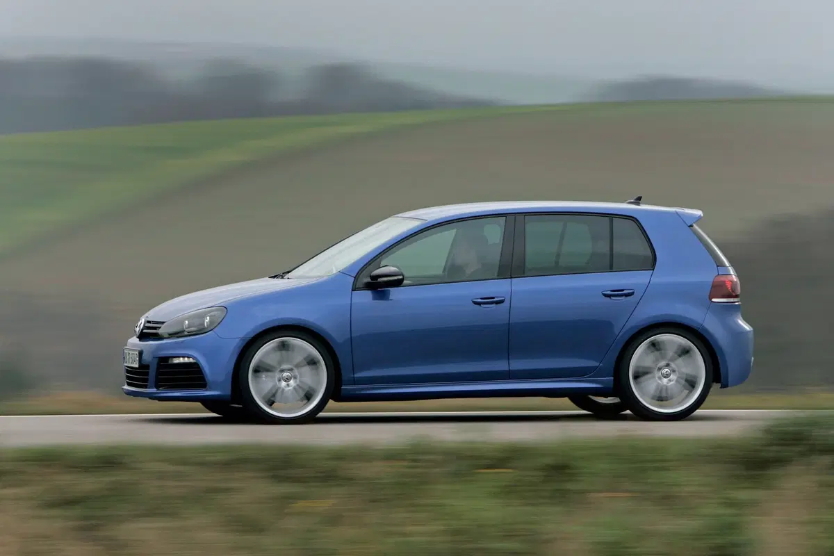 Volkswagen Golf 2.0 TSI 3p. GTI (3)
