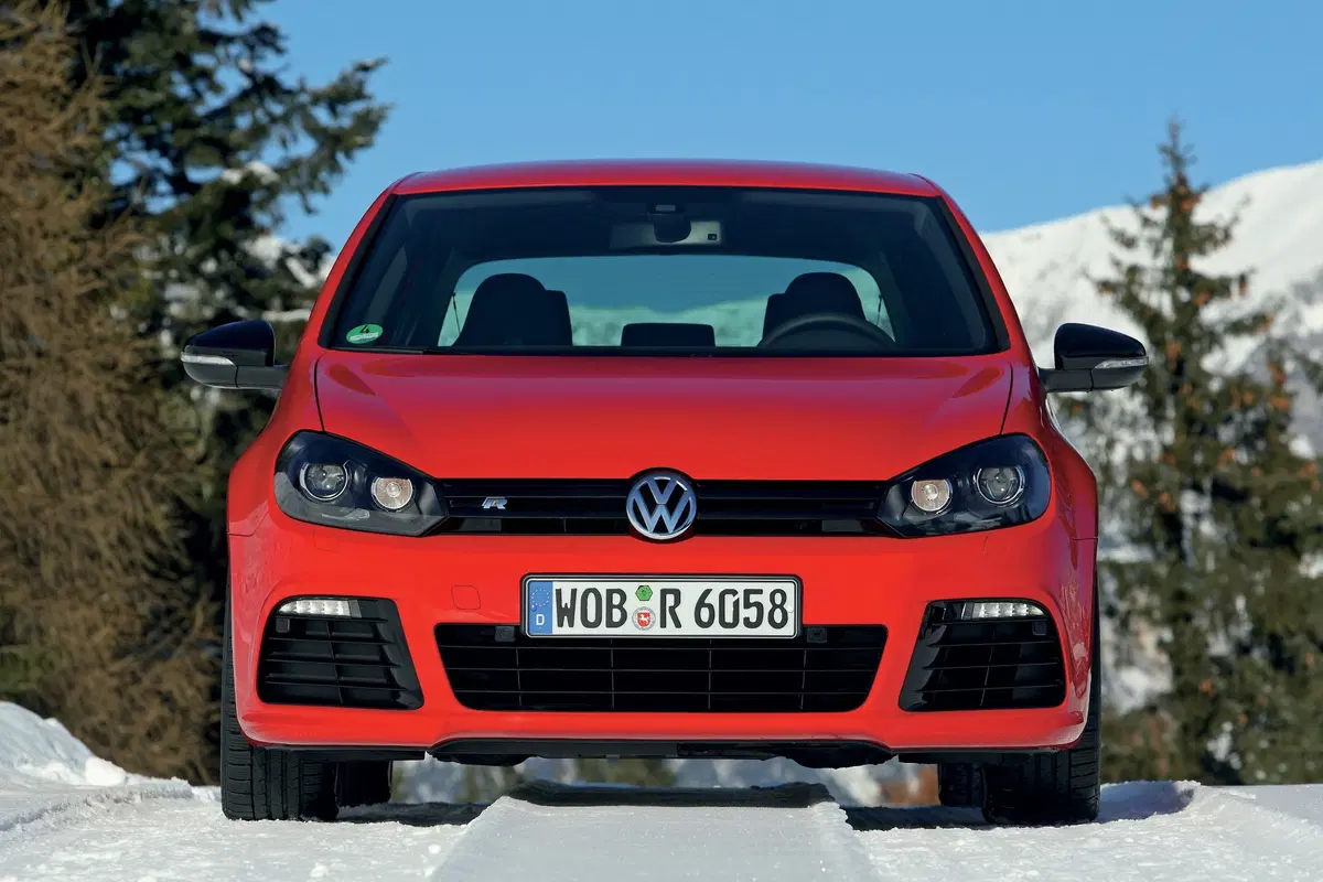 Volkswagen Golf 2.0 TSI 3p. GTI (28)