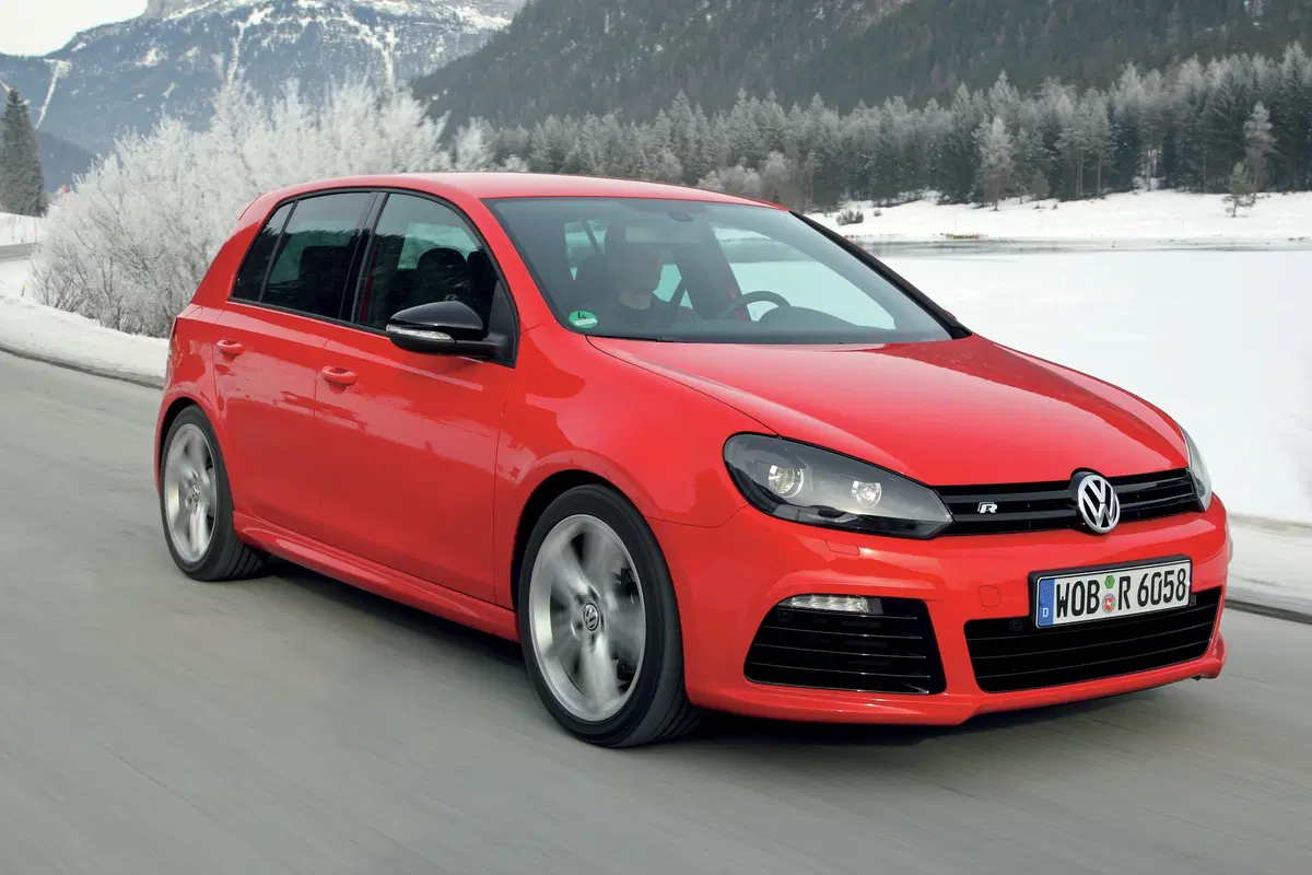 Volkswagen Golf 2.0 TSI 3p. GTI (30)