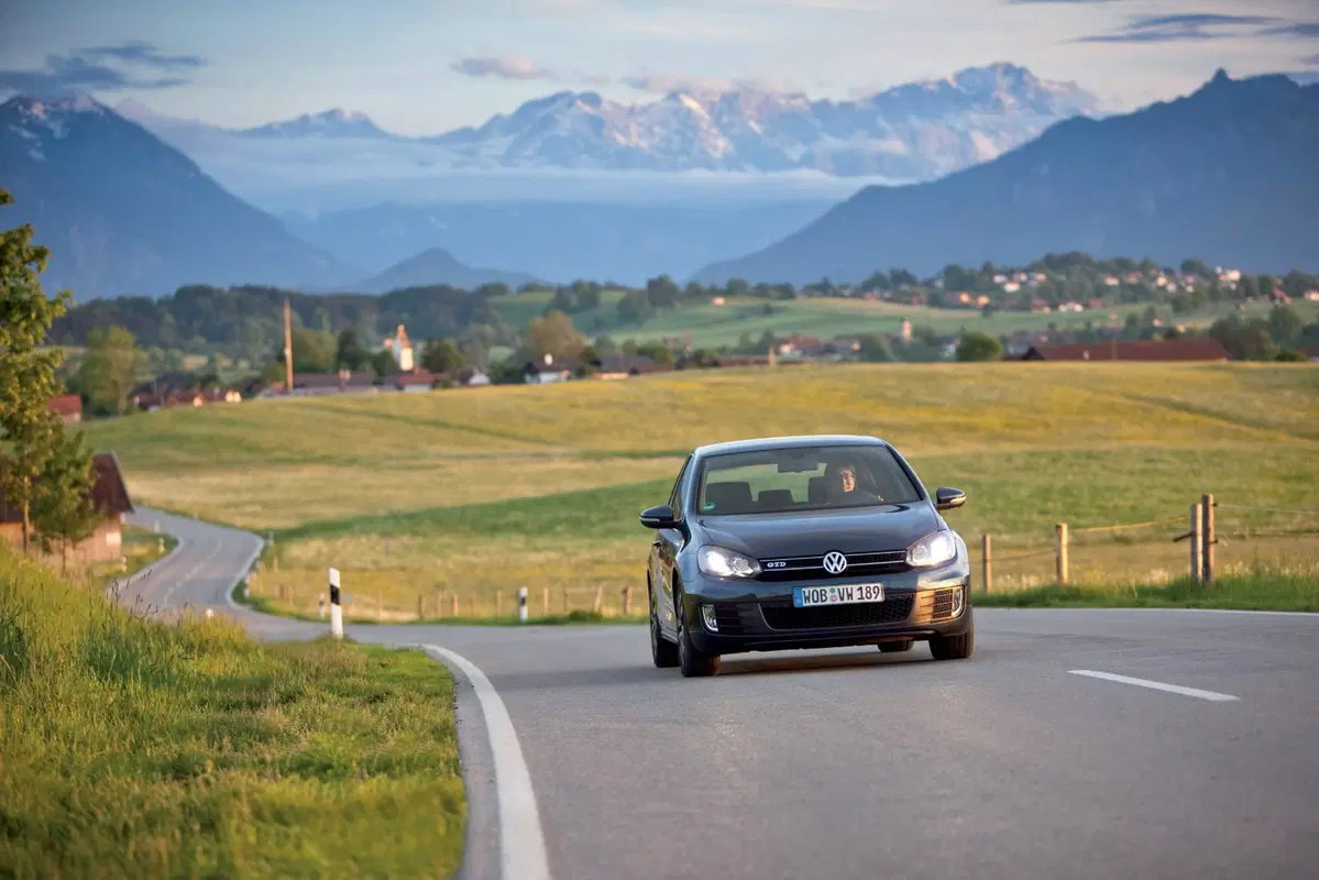 Volkswagen Golf 2.0 TSI 3p. GTI (50)