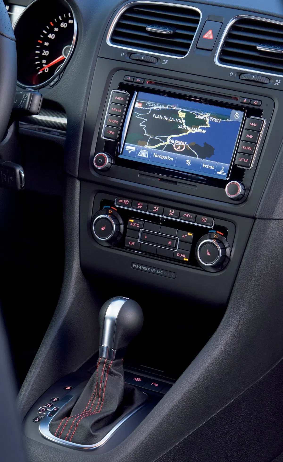 Volkswagen Golf 2.0 TSI 3p. GTI (68)