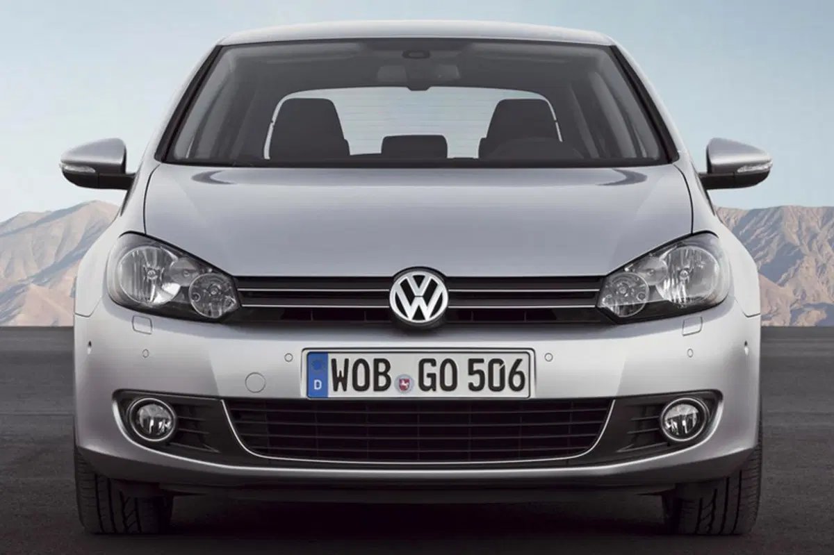 Volkswagen Golf 1.2 TSI 105 CV 3p. Trendline BlueMotion Technology (4)