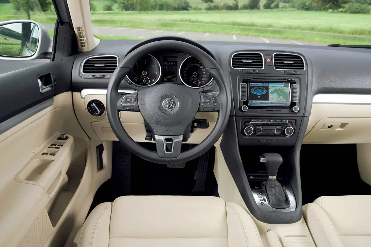 Volkswagen Golf Variant (2009-14) (18)