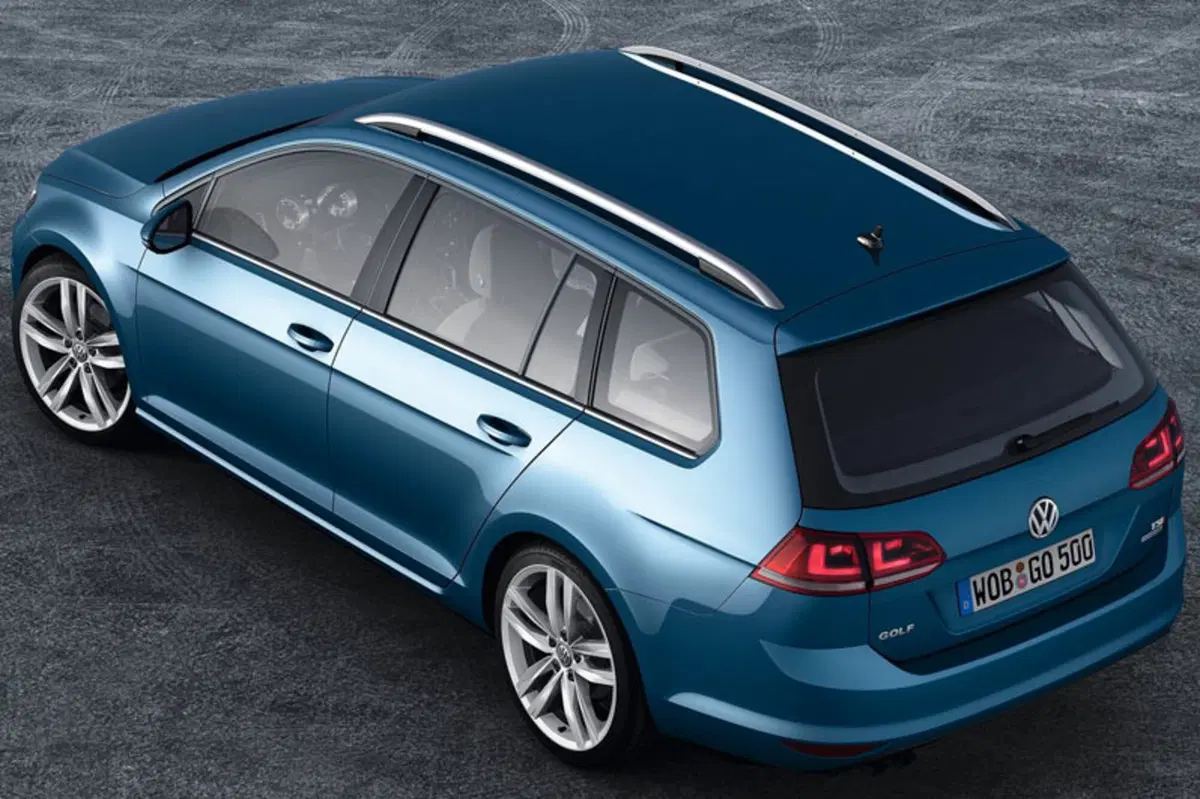 Volkswagen Golf Variant 1.6 TDI 105 CV DSG Comfortline BlueMotion Tech. (6)