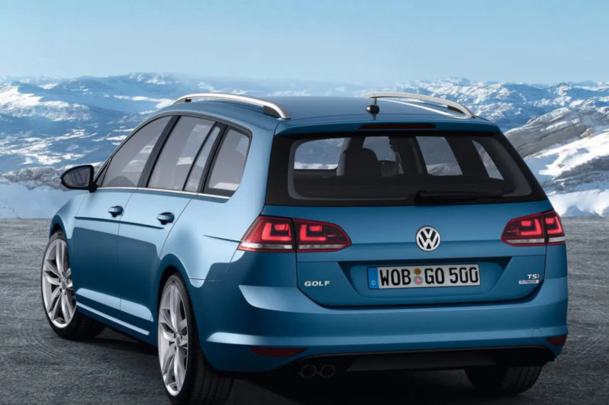 Volkswagen Golf Variant 1.6 TDI 105 CV DSG Comfortline BlueMotion Tech. (9)