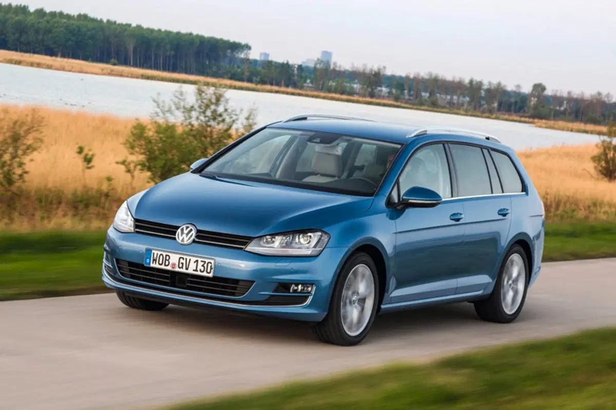 Volkswagen Golf Variant 1.6 TDI 105 CV DSG Comfortline BlueMotion Tech. (24)