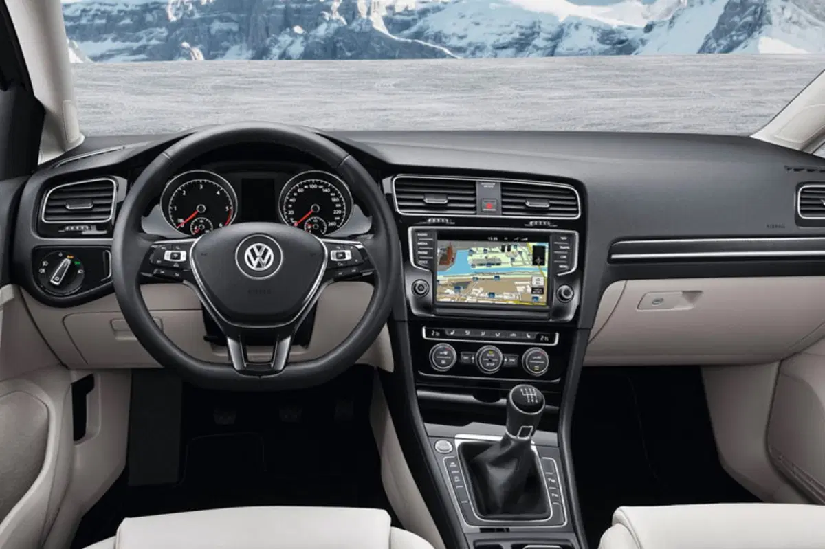 Volkswagen Golf Variant 1.6 TDI 105 CV DSG Comfortline BlueMotion Tech. (17)