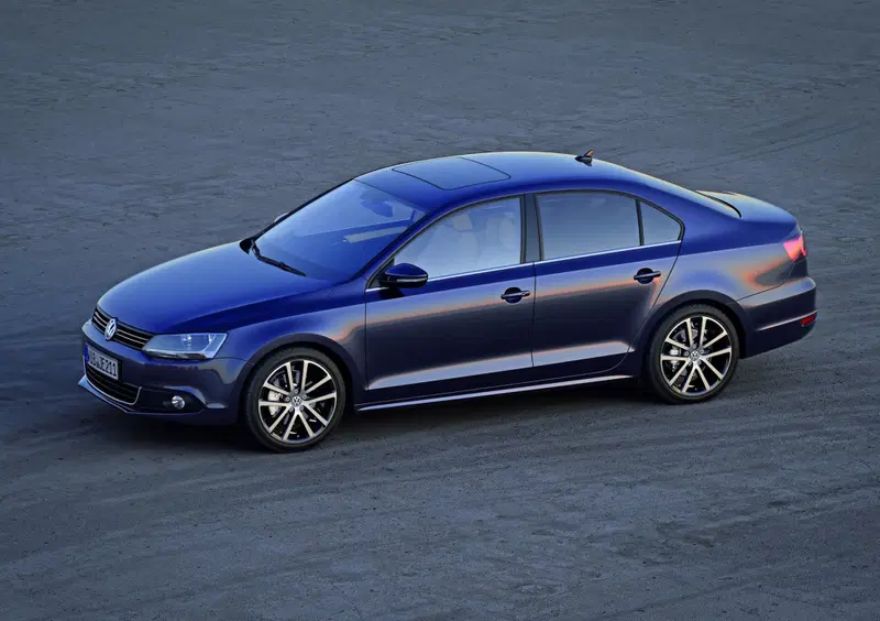 Volkswagen Jetta (2011-12) (2)