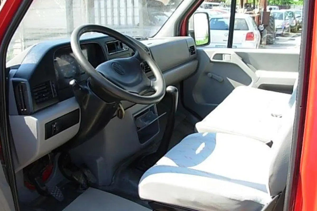 Volkswagen Veicoli Commerciali LT Furgone (1996-06) (6)
