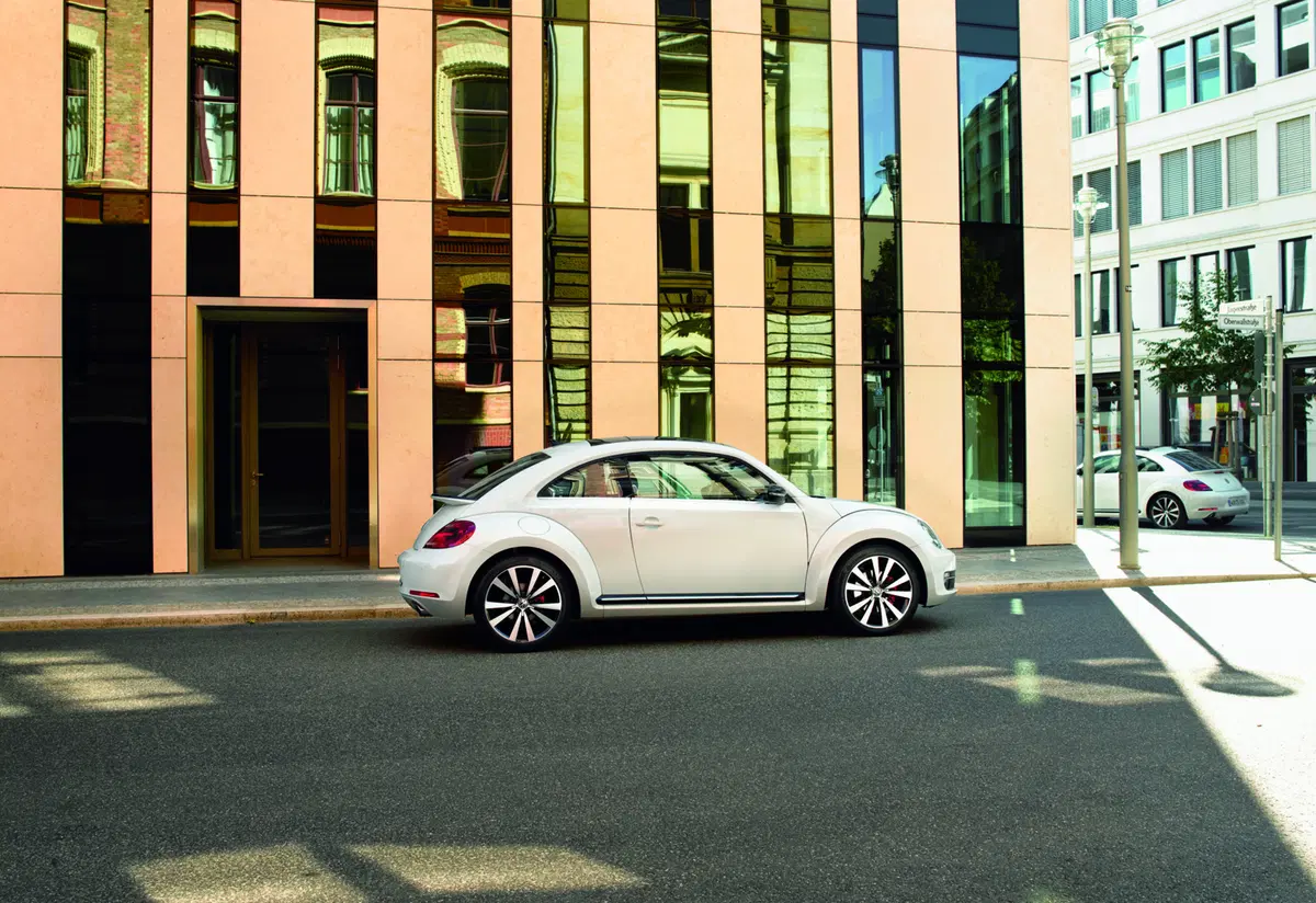 Volkswagen Maggiolino 1.2 TSI Design (3)