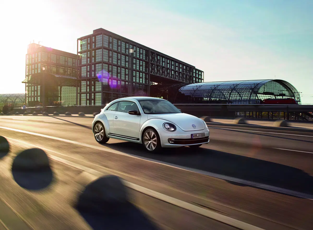 Volkswagen Maggiolino 1.2 TSI Design (7)