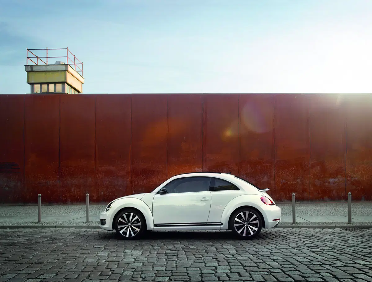 Volkswagen Maggiolino 1.2 TSI Design (8)