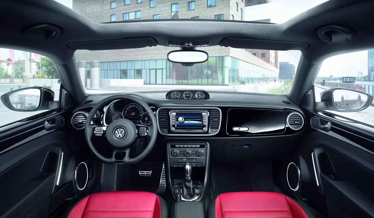 Volkswagen Maggiolino 1.2 TSI Design (12)
