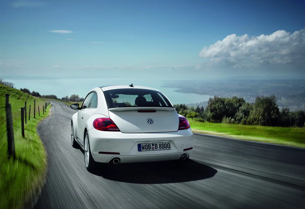 Volkswagen Maggiolino 1.2 TSI Design (15)