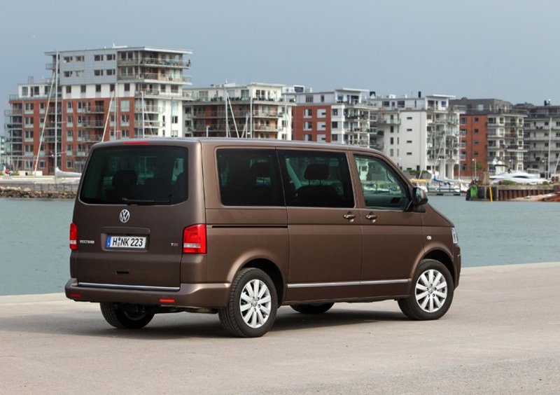 Volkswagen Veicoli Commerciali Multivan (2009-15) (13)