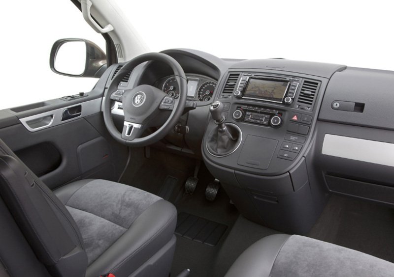 Volkswagen Veicoli Commerciali Multivan (2009-15) (17)