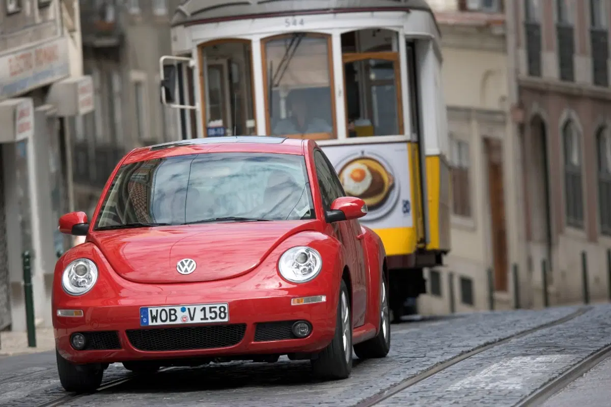Volkswagen New Beetle TDI aut. (6)