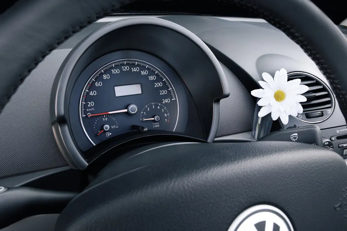 Volkswagen New Beetle TDI aut. (7)