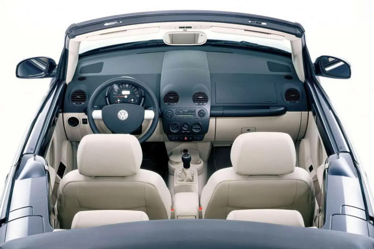 Volkswagen New Beetle Cabrio (2003-11) (6)