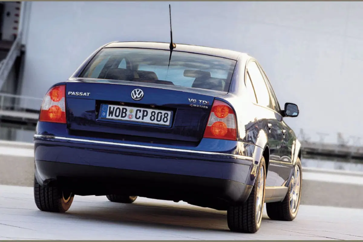 Volkswagen Passat (1996-05) (5)