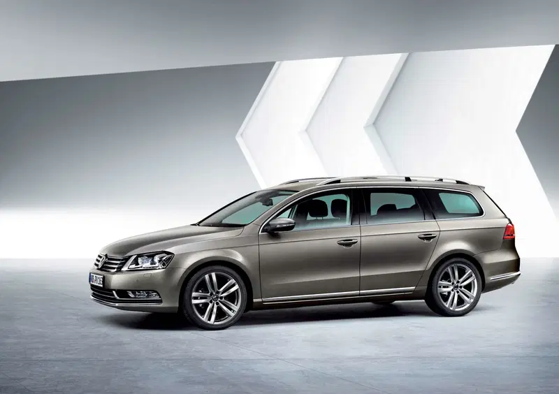 Volkswagen Passat (2010-14) (17)