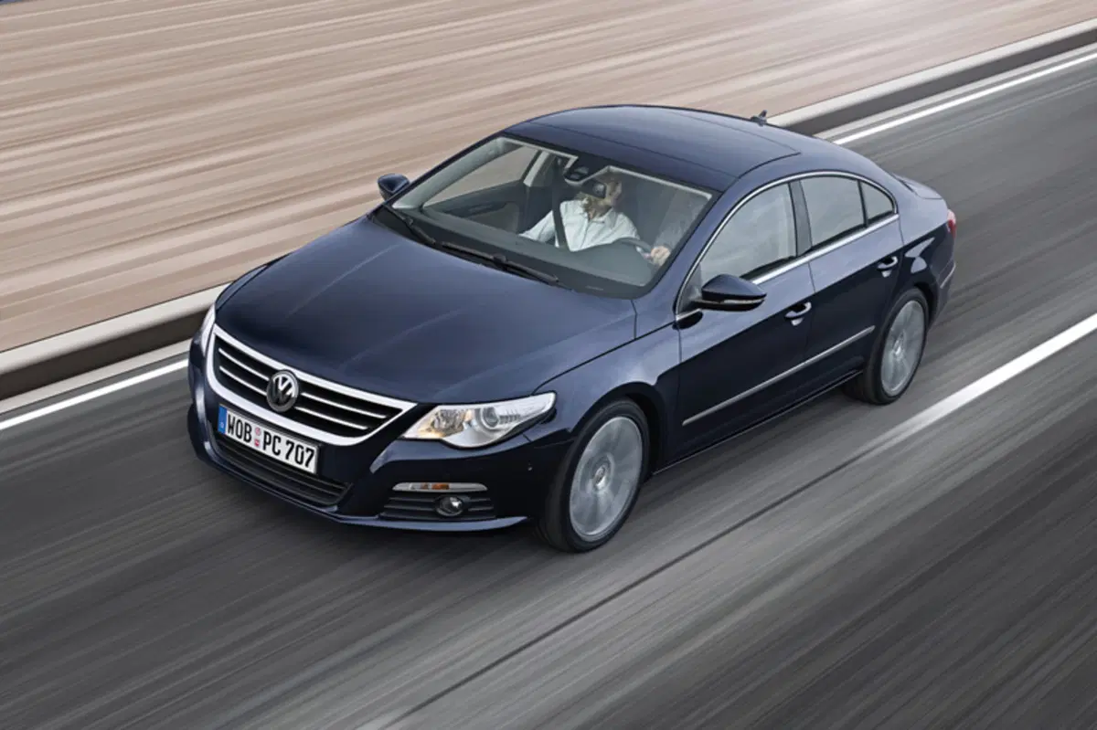 Volkswagen Passat CC (2008-12) (2)