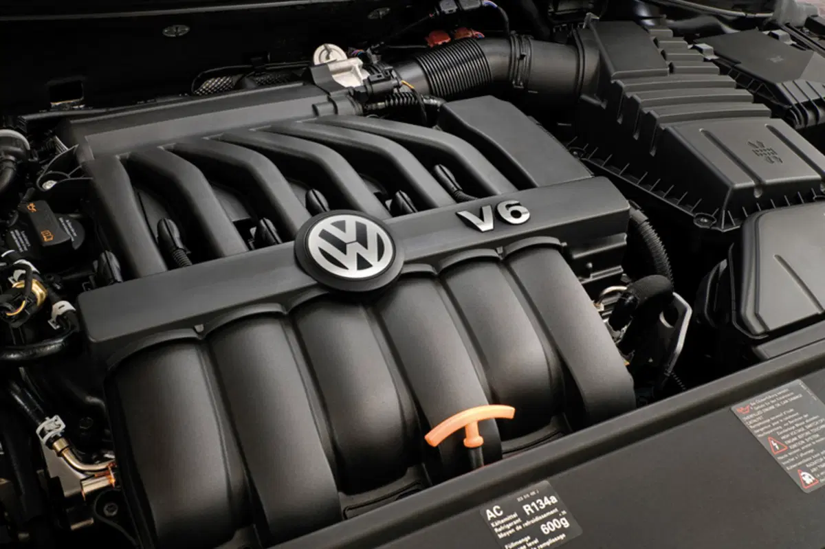 Volkswagen Passat CC (2008-12) (16)
