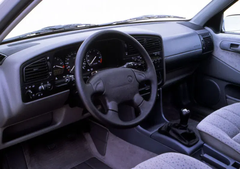 Volkswagen Passat Variant (1978-97) (8)