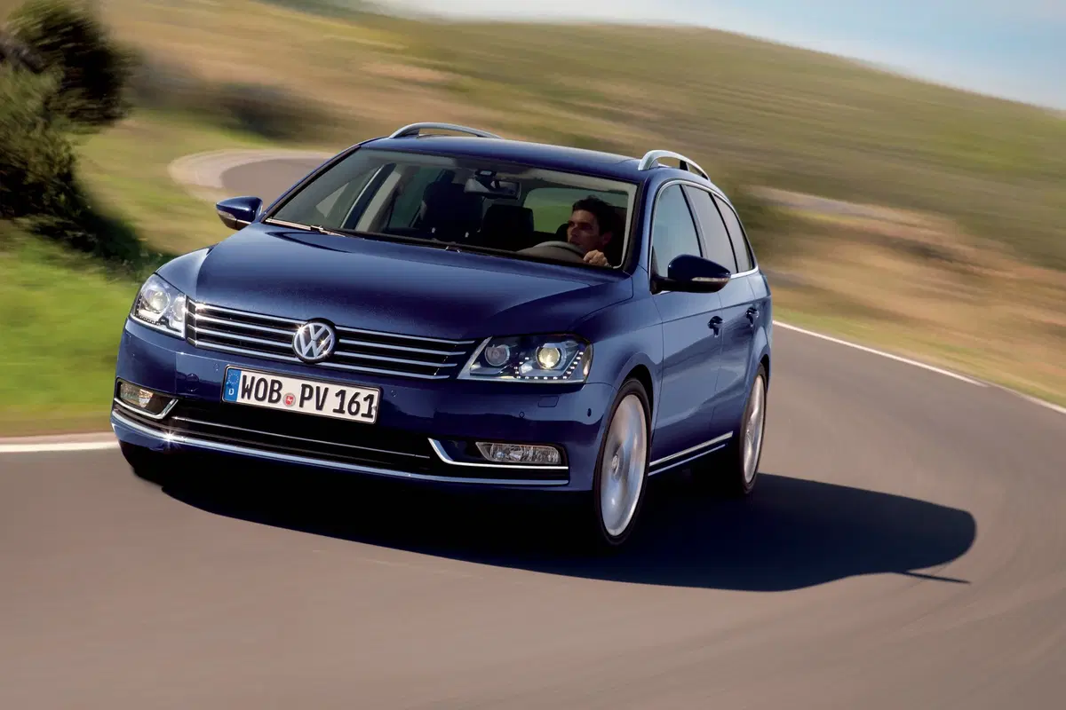 Volkswagen Passat Variant (2010-14) (4)