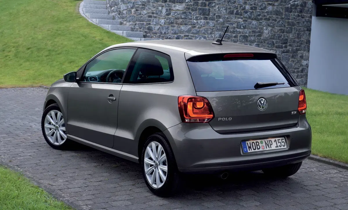 Volkswagen Polo 1.4 3 porte Comfortline BiFuel (9)