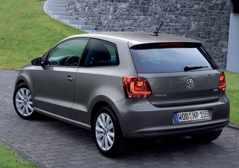 Volkswagen Polo (2009-18) (8)