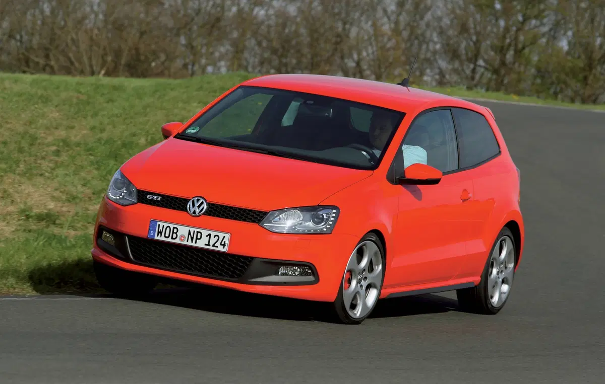 Volkswagen Polo 1.4 3 porte Comfortline BiFuel (12)
