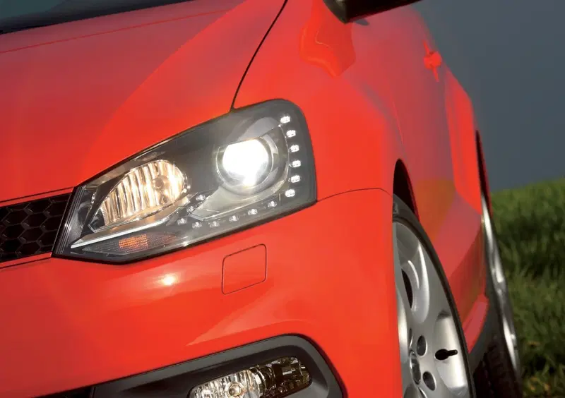Volkswagen Polo (2009-18) (16)