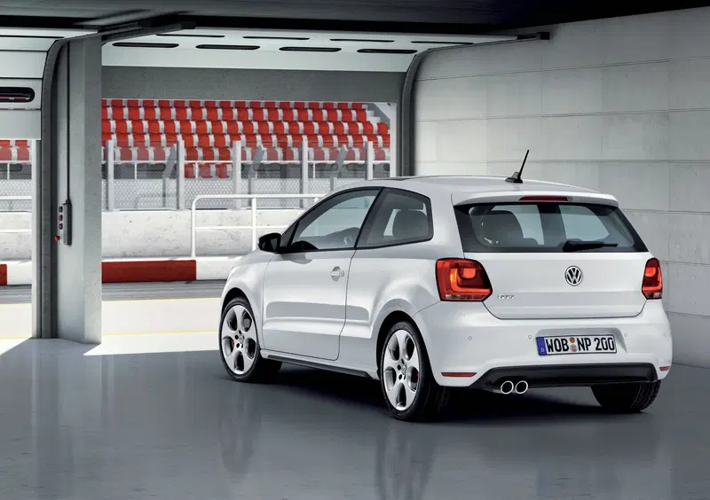 Volkswagen Polo (2009-18) (29)